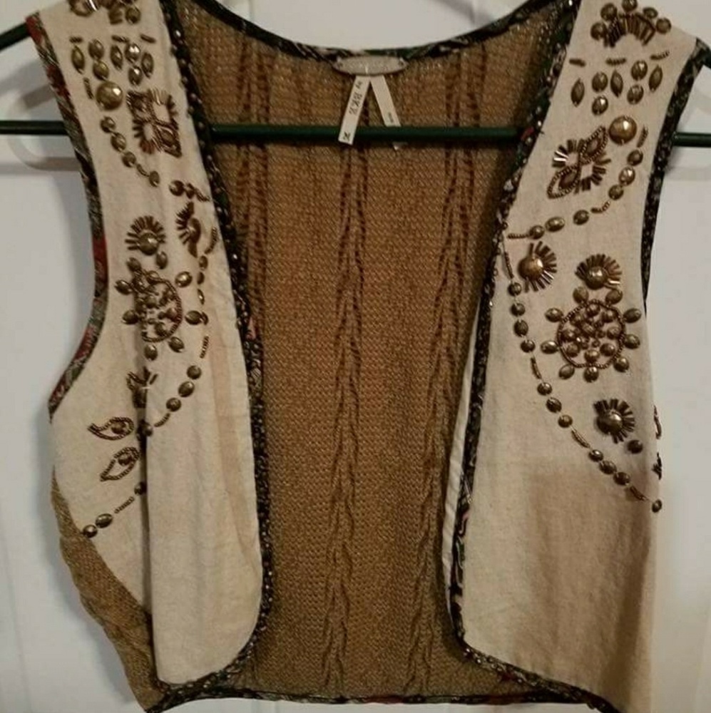 Gimmicks Buckle vest